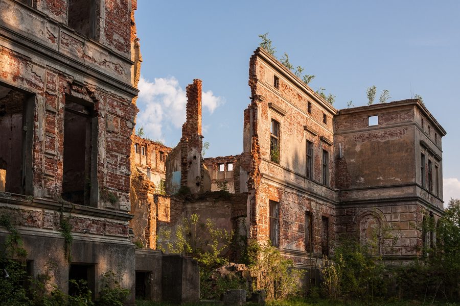 Rovine del palazzo a Wicimice