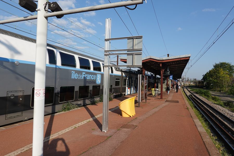 treno in stazione a Melun