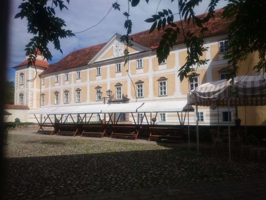 Cortile interno del castello di Slovenska Bistrica