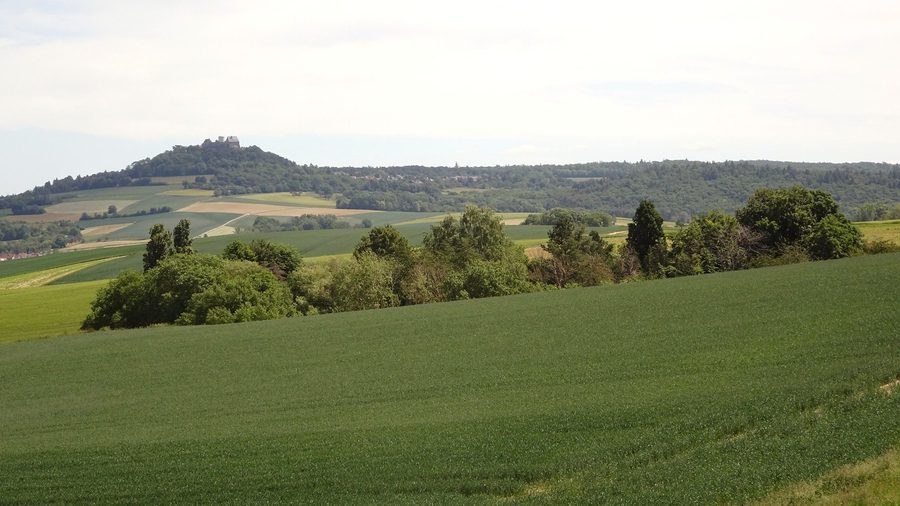 Hügelland di Reinheim con l’Otzberg e la Veste Otzberg sullo sfondo
