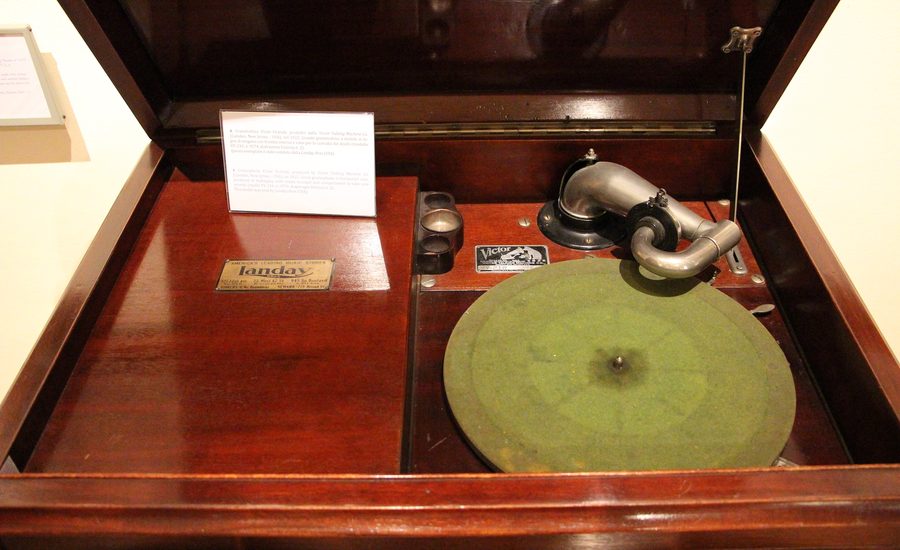 Fonografo Victor Victrola del 1922 nel Museo Enrico Caruso a Villa Caruso di Bellosguardo