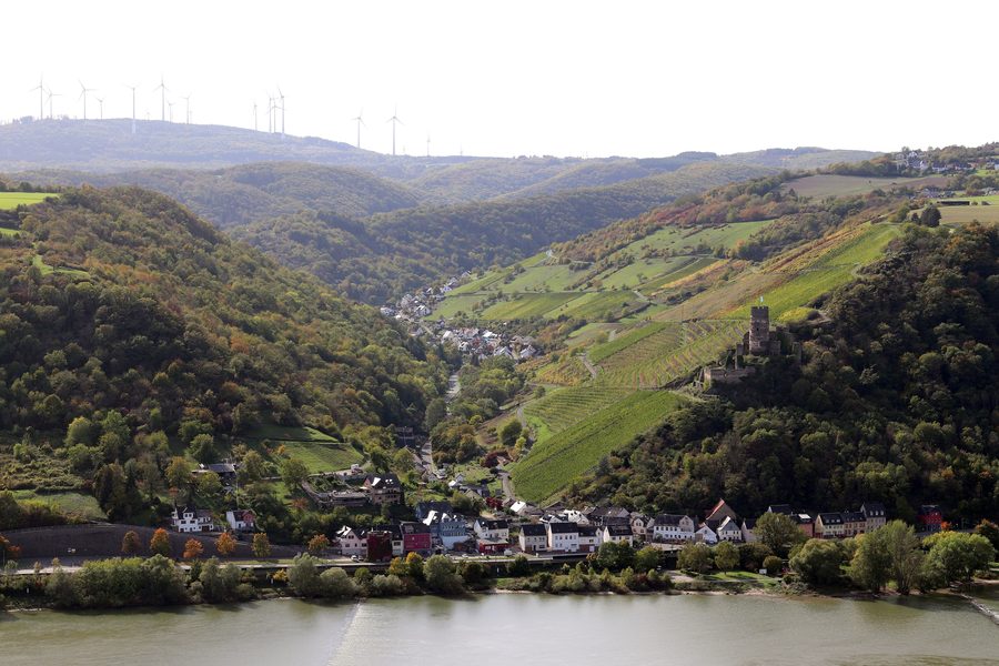 Oberdiebach e Rheindiebach con le rovine del castello di Fürstenberg