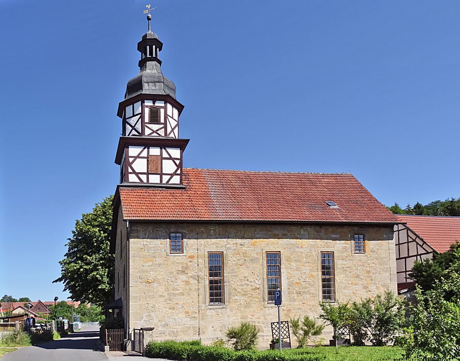 Chiesa di San Nicola a Hallungen da sud
