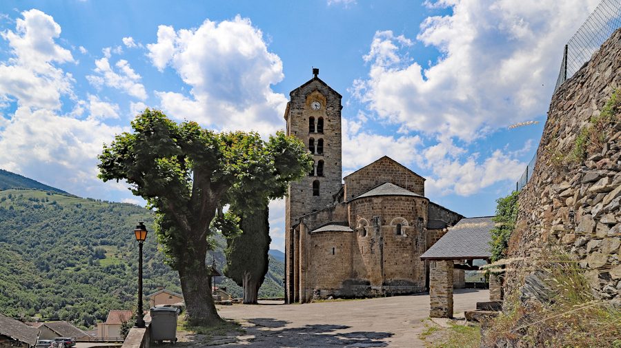 Chiesa di Saint-Martin a Unac nel dipartimento dell'Ariège