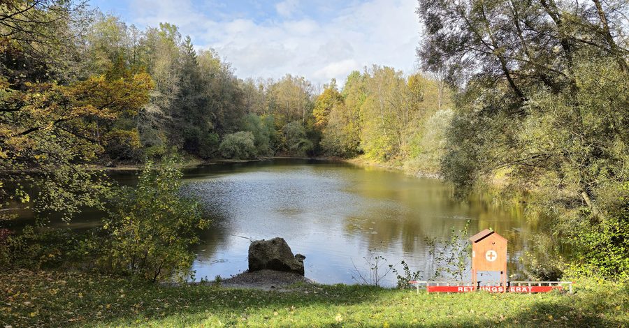 Specchio d’acqua nell’Aubinger Lohe presso Lochhausen