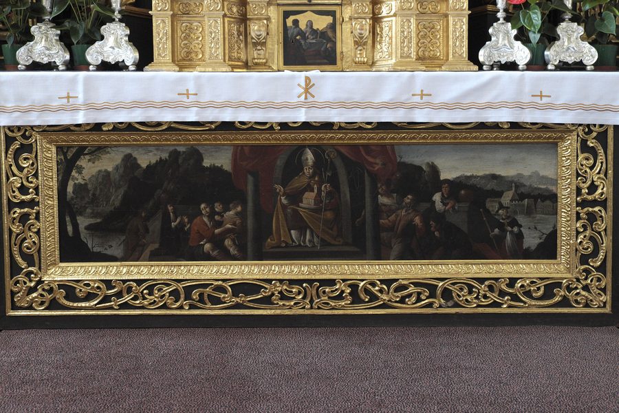 Altare maggiore della chiesa parrocchiale cattolica di San Wolfgang a Sankt Wolfgang nel circondario di Erding