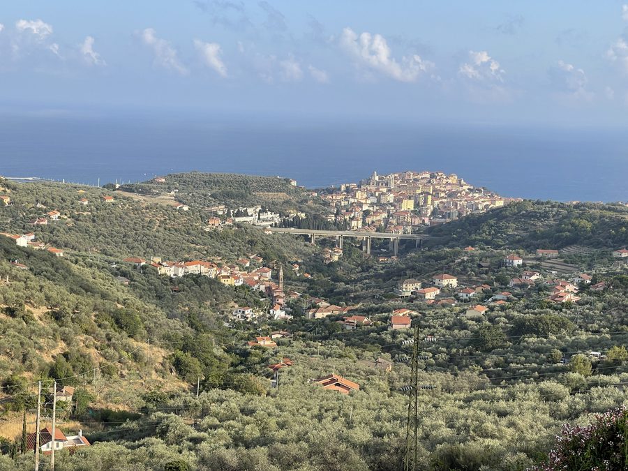 Veduta di Imperia in Liguria, Italia