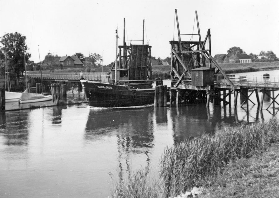Vecchio ponte levatoio di Heiligenstedten sullo Stör