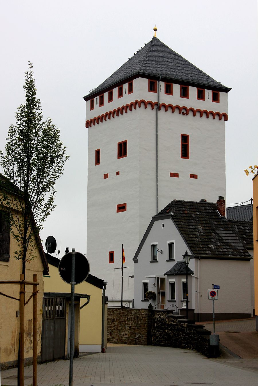 Torre Bianca a Weißenthurm, ex torre di confine tra Kurtrier e Kurköln