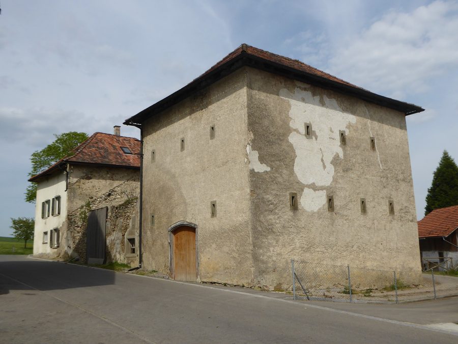 granaio della decima e casa a Wilen