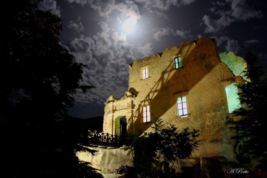 Castello della Valle sull’altopiano di Fiumefreddo Bruzio