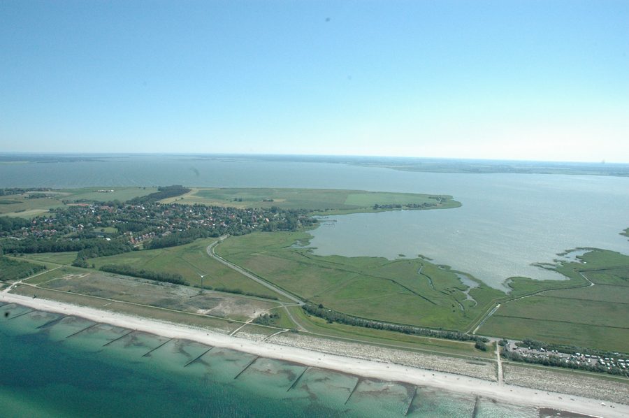 Veduta aerea delle lagune dietro Wustrow sulla penisola di Fischland