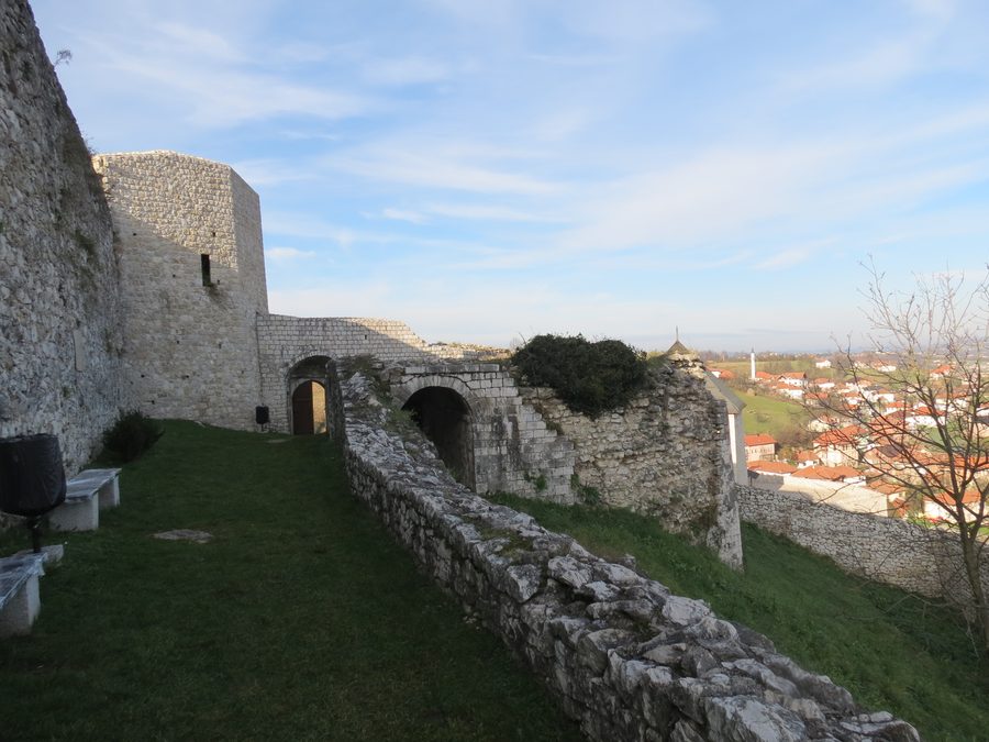 Fortezza di Tešanj nel centro storico