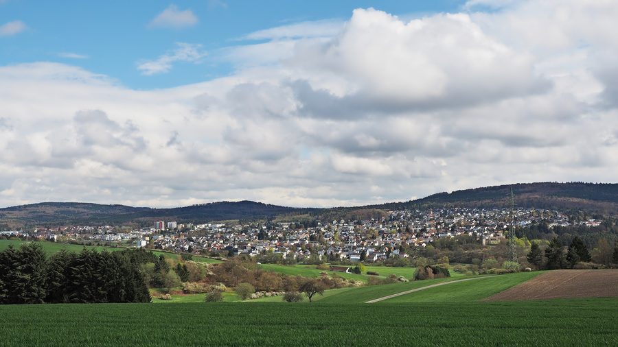 Vista parziale di Taunusstein-Bleidenstadt e Hahn