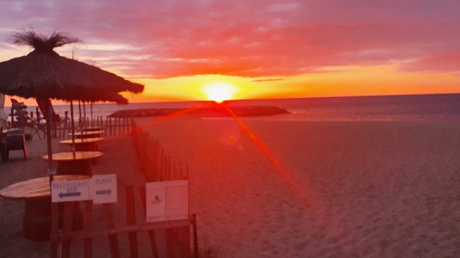 Plage de Sainte-Marie-la-Mer all'alba