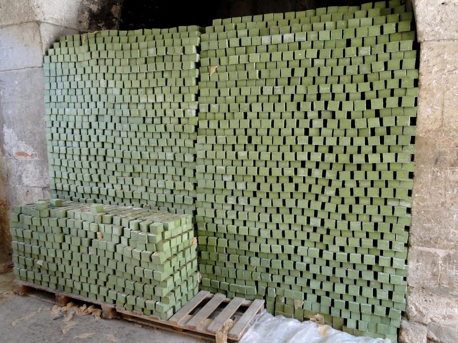 Sapone di Aleppo a base di olio d’oliva e di alloro