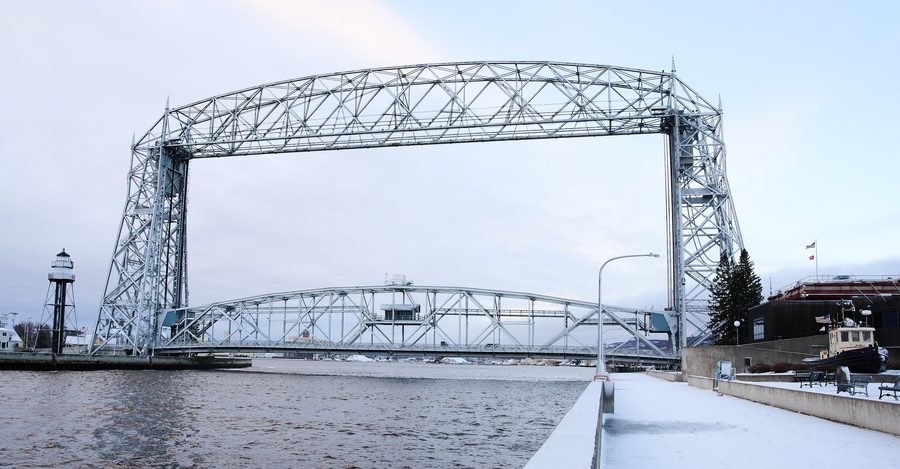 Aerial Lift Bridge sul canale di navigazione di Duluth sul Lago Superiore