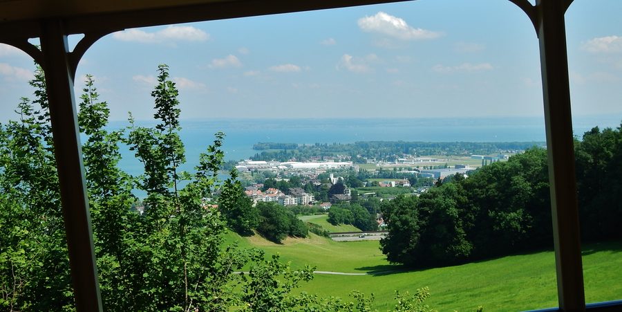 Vista sulla baia di Rorschach del Lago di Costanza dalla ferrovia da Rorschach a Heiden