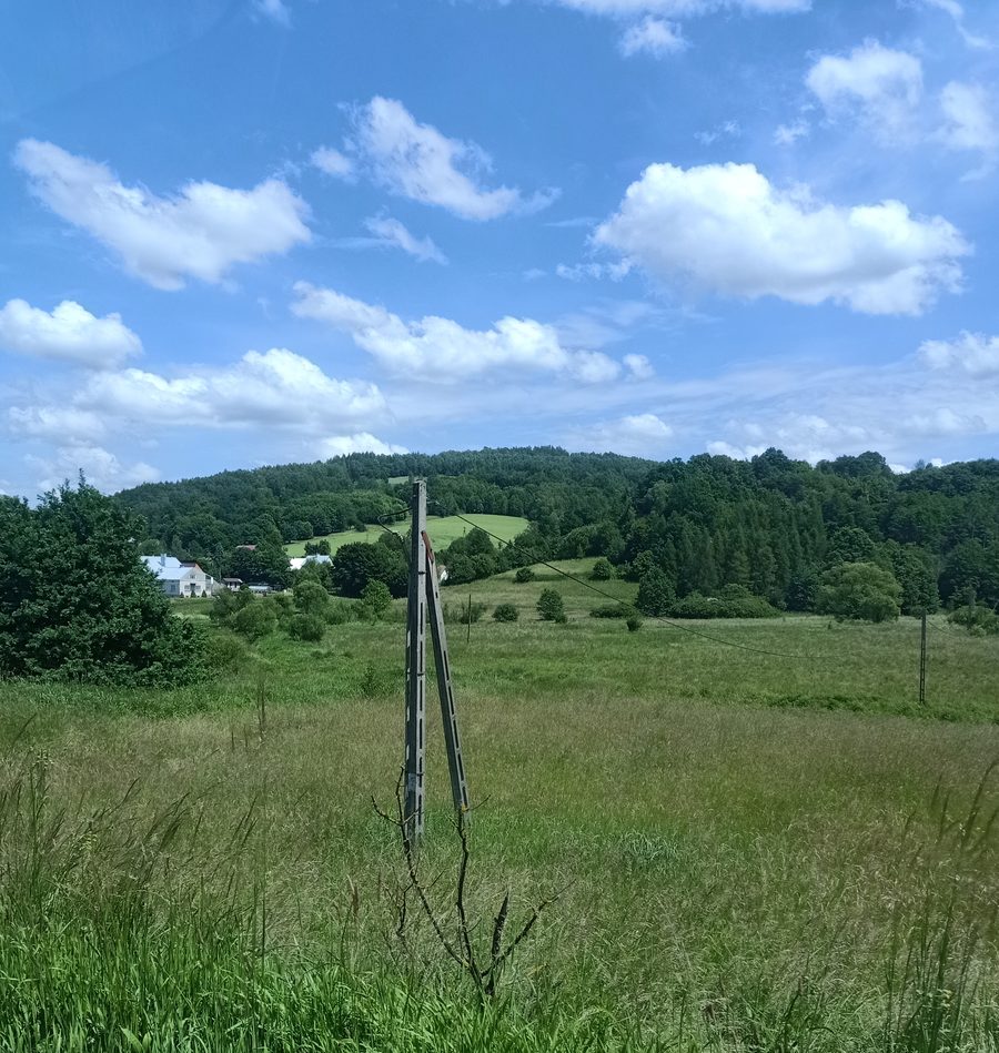 Paesaggio collinare nel Pogórze Dynowskie presso Domaradz nel voivodato della Subcarpazia