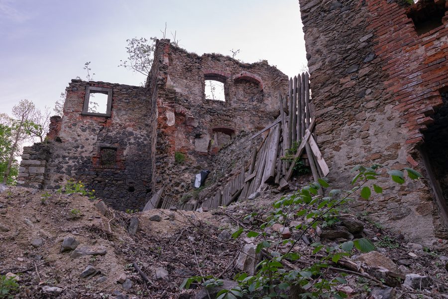 Zamek Gryf in Proszówka, Lower Silesia