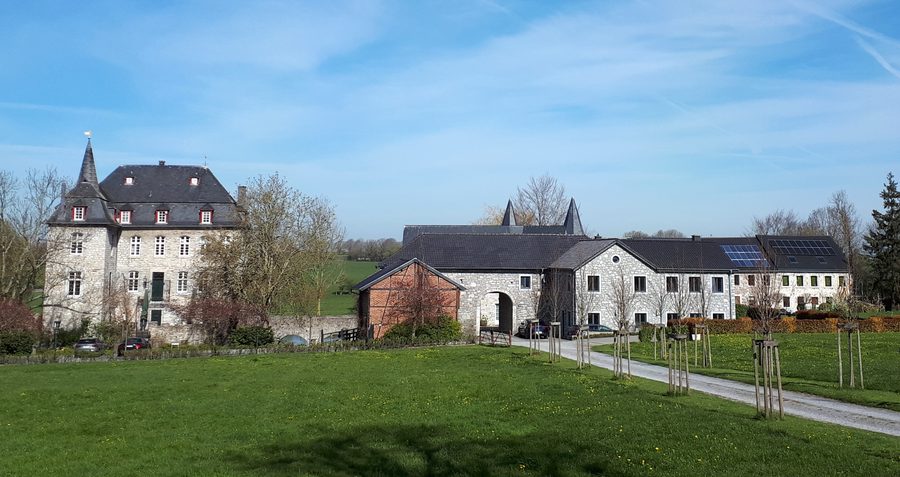 Vista totale del castello di Libermé presso Kettenis in Belgio