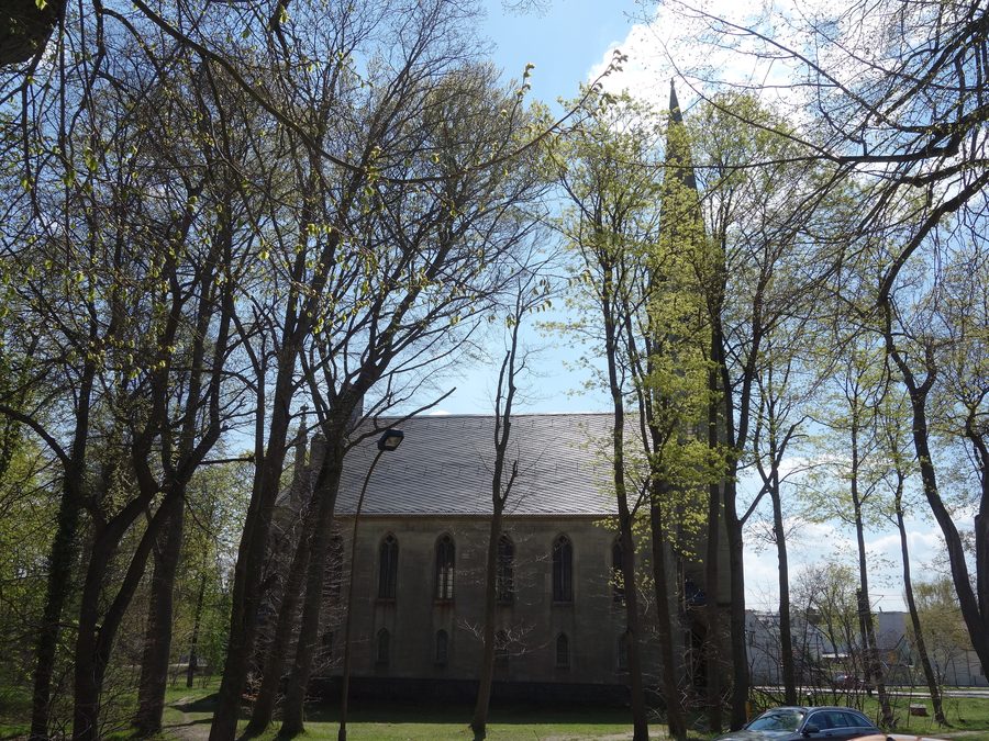 Vista da nord della chiesa di Kalkberge a Rüdersdorf bei Berlin