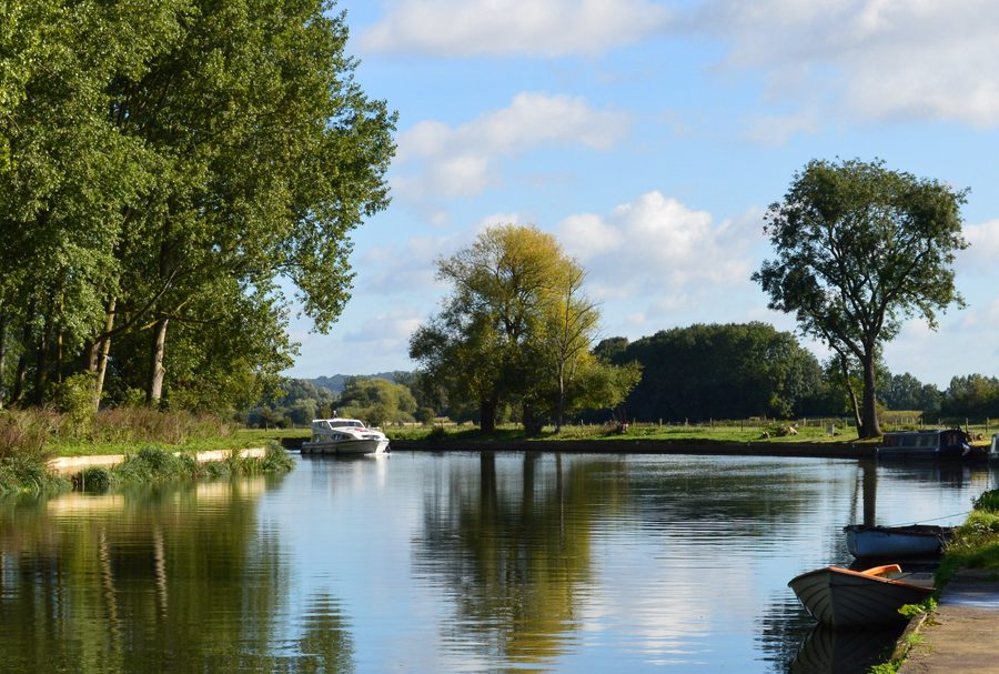 Il fiume Tamigi a Sonning nel Berkshire