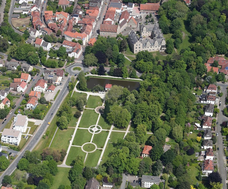 Veduta aerea del giardino cittadino di Stadthagen da sud
