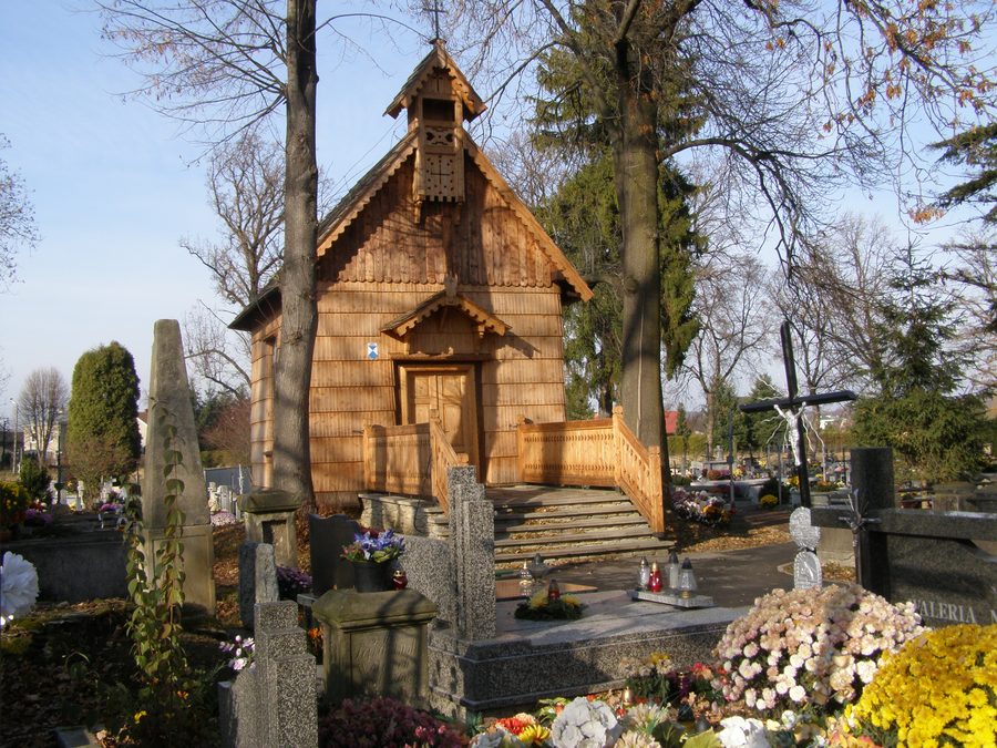 Cappella storica nel cimitero di Jedlicze, datata 1865