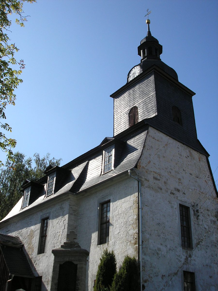 La chiesa del villaggio di Heyda presso Ilmenau in Turingia