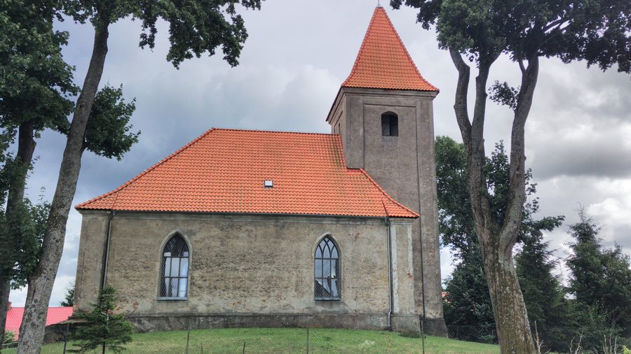 Chiesa di Nostra Signora di Częstochowa nel villaggio di Włodowo