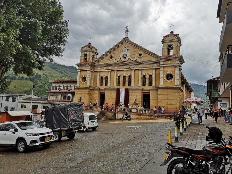 Facciata della Iglesia de San José de Pácora a Pácora, Caldas