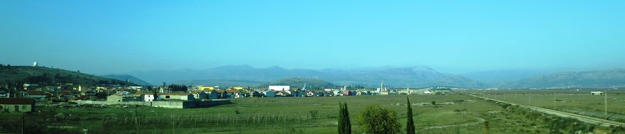 Vista del villaggio di Mitrovići a sud di Podgorica in Montenegro