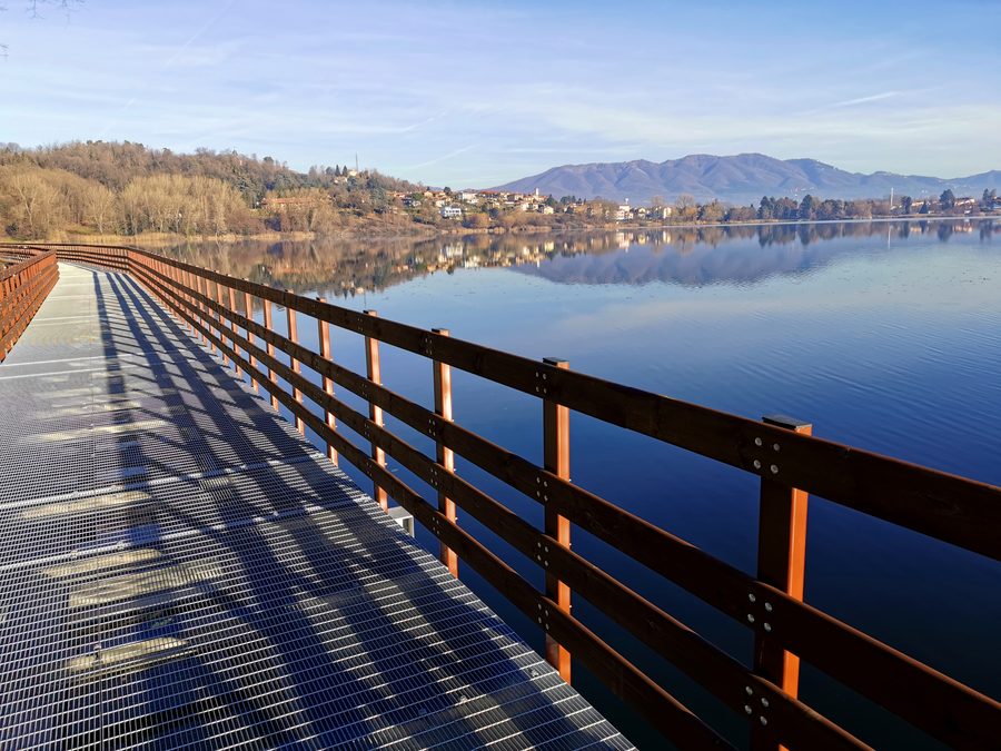 Lago di Comabbio nella provincia di Varese