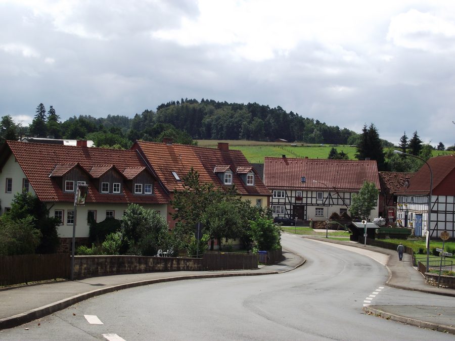 Attraversamento del centro abitato di Dehringhausen in direzione Freienhagen