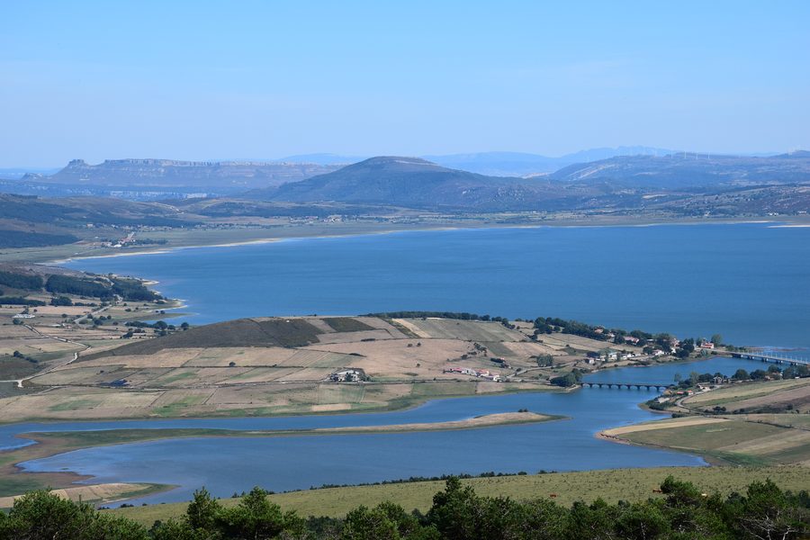 Campo romano di El Cincho sulla penisola formata dal bacino dell’Ebro, visto dal Pico del Oteru