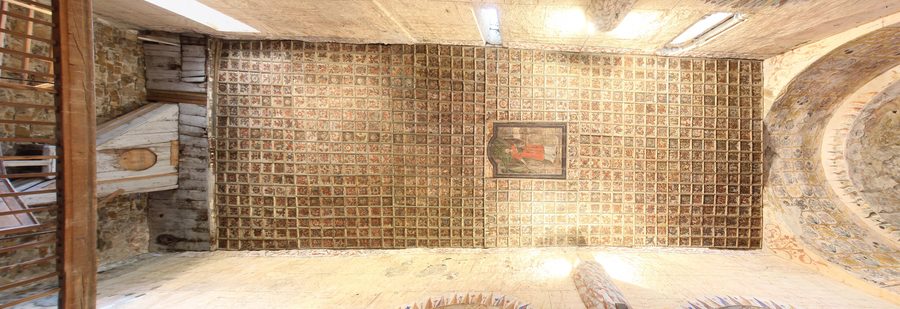 Soffitto a finti cassettoni del XVIII secolo nella chiesa di Notre-Dame-de-l’Assomption a Vic d’Oust