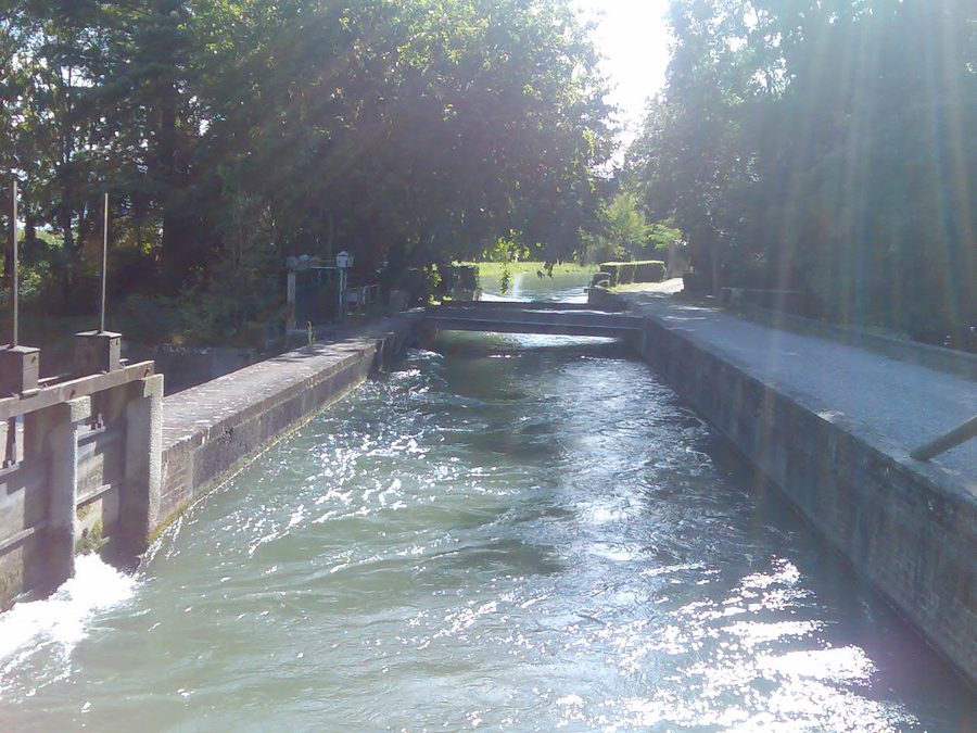 Canale Vacchelli in un nodo idrografico della provincia di Cremona