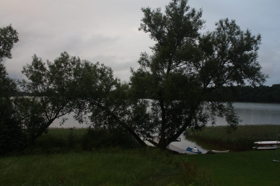 Vista sul lago Dobskie presso Olecko nel voivodato di Ermland-Masuria