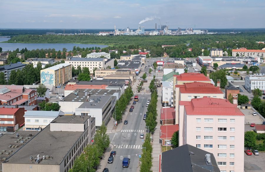 Via Valtakatu vista dal Municipio di Kemi