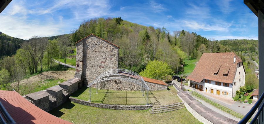 Panorama delle rovine del castello di Hohendießen presso Horb am Neckar