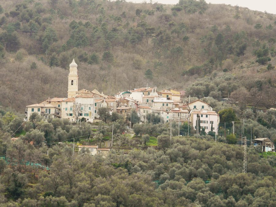 Panorama di Boscomare e Pietrabruna in Liguria