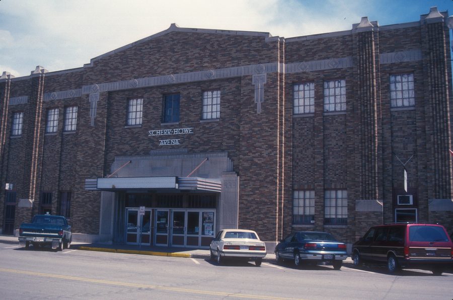 Auditorium di Mobridge a Mobridge, South Dakota, noto per i suoi murales indiani