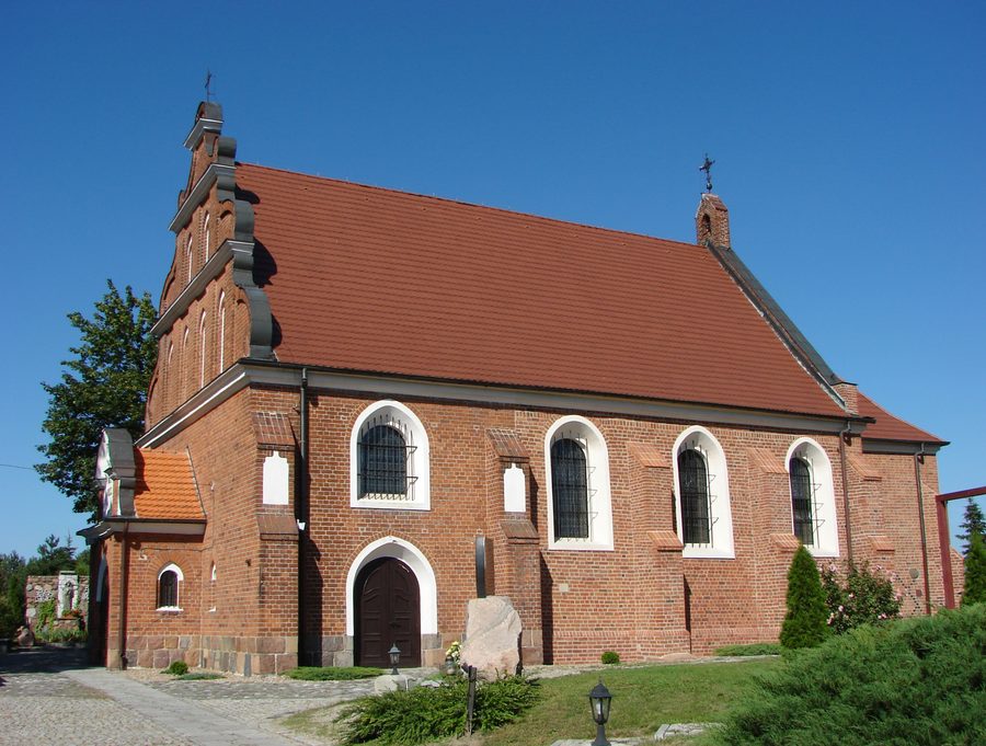 Kwieciszewo, Gmina Mogilno, con la Chiesa di Santa Maria Maddalena