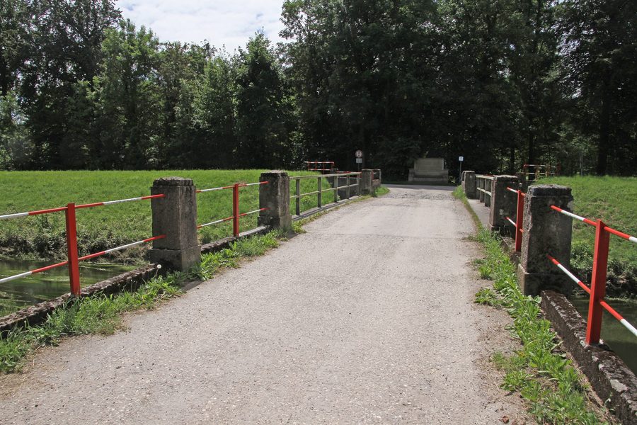 Ponte Goldbrücke tra Iffezheim e Hügelsheim