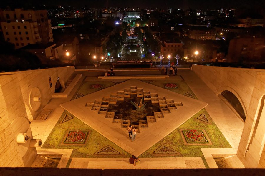 Yerevan di notte