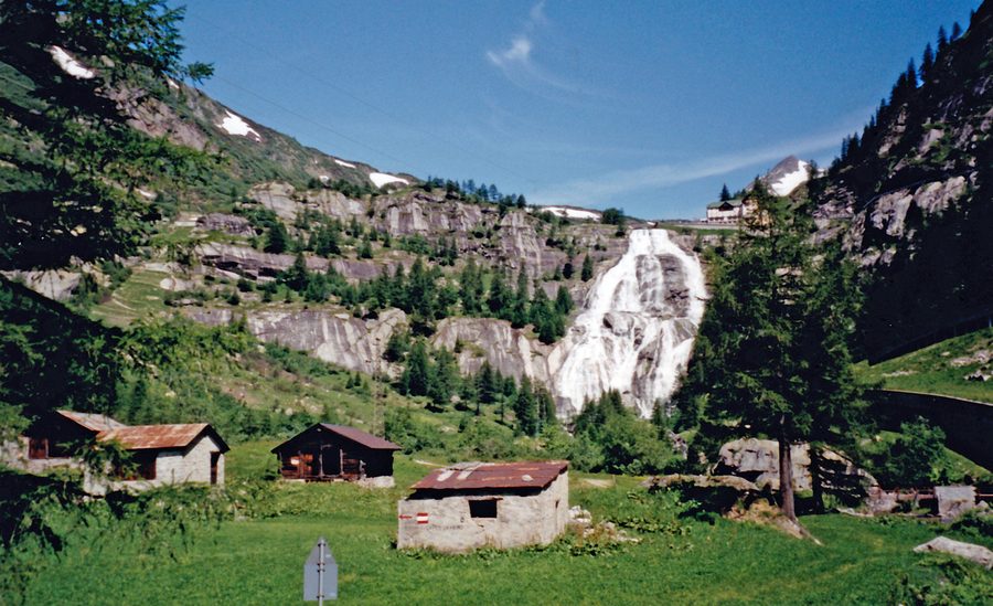 Cascata del Toce presso Formazza in Piemonte