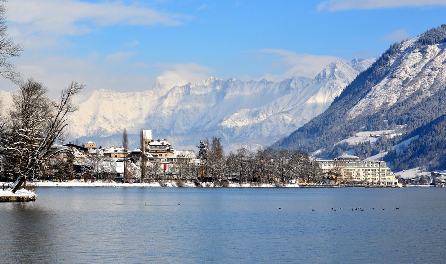 Lago Zeller See con sfondo alpino presso Zell am See