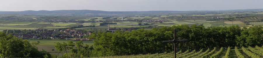 Panorama sul paesaggio del Weinviertel dalla torre panoramica Sandberg presso Platt
