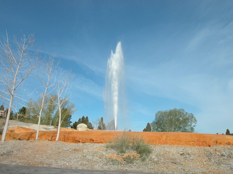 Pyramid Spring nel Geyser Park di Soda Springs, Idaho